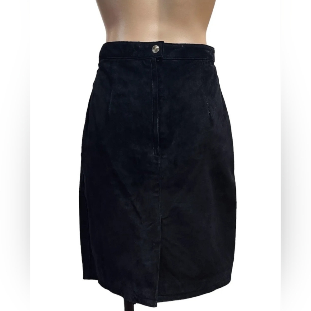 Global Identity-Vintage 90's Black Suede  Leather A-line Mini Skirt